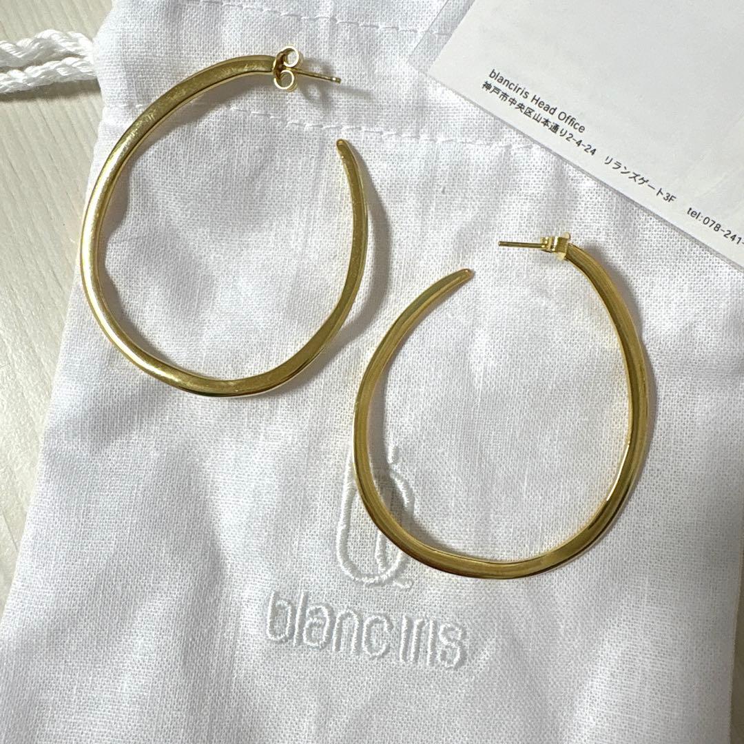 ブランイリス　フープピアス　ゴールド