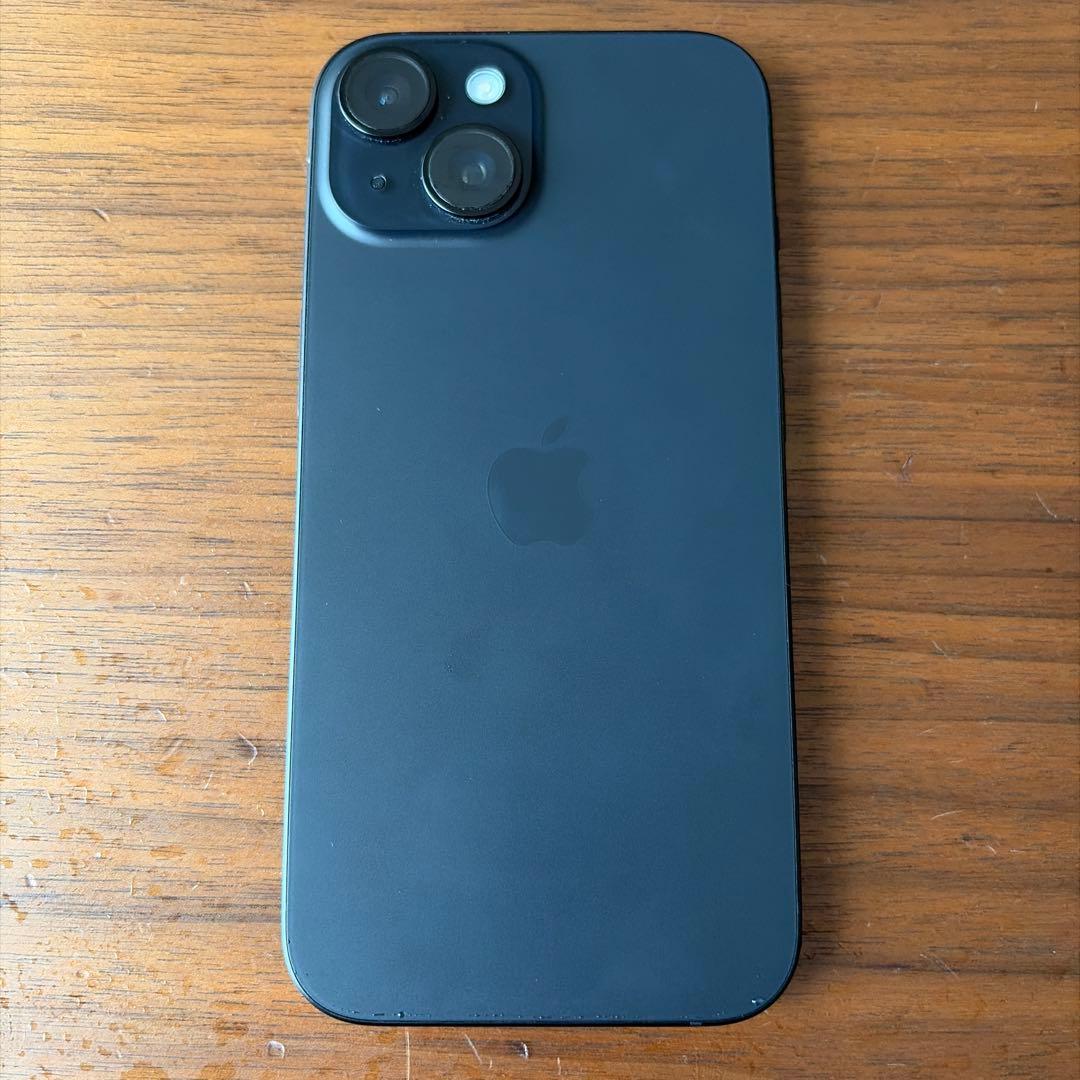 Apple iPhone 15 ブラック 本体　SIMフリー