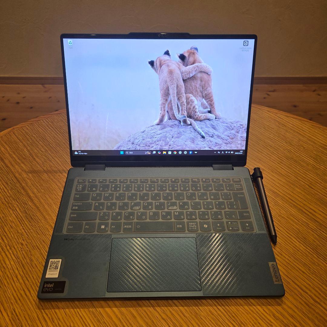 【ほぼ未使用】Lenovo Yoga 7i Gen9 14型 OLED