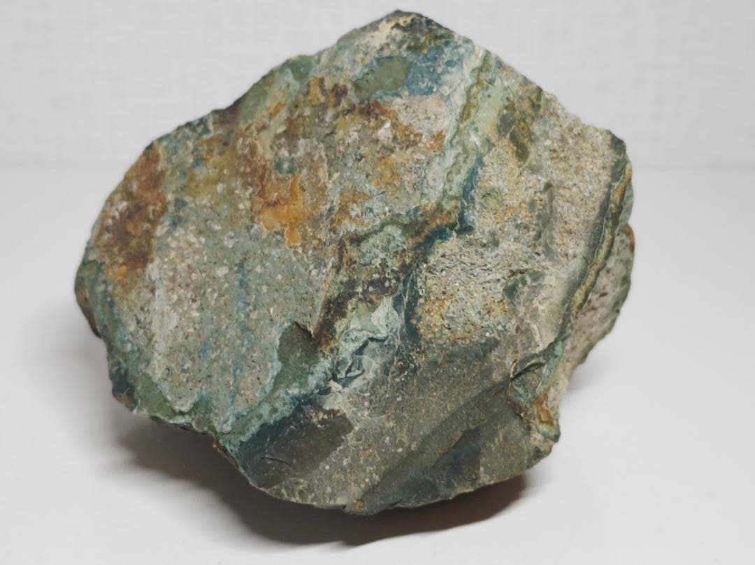 出雲石 869g 碧玉 瑪瑙 原石 鑑賞石 自然石 誕生石 鉱物 鉱石 水石