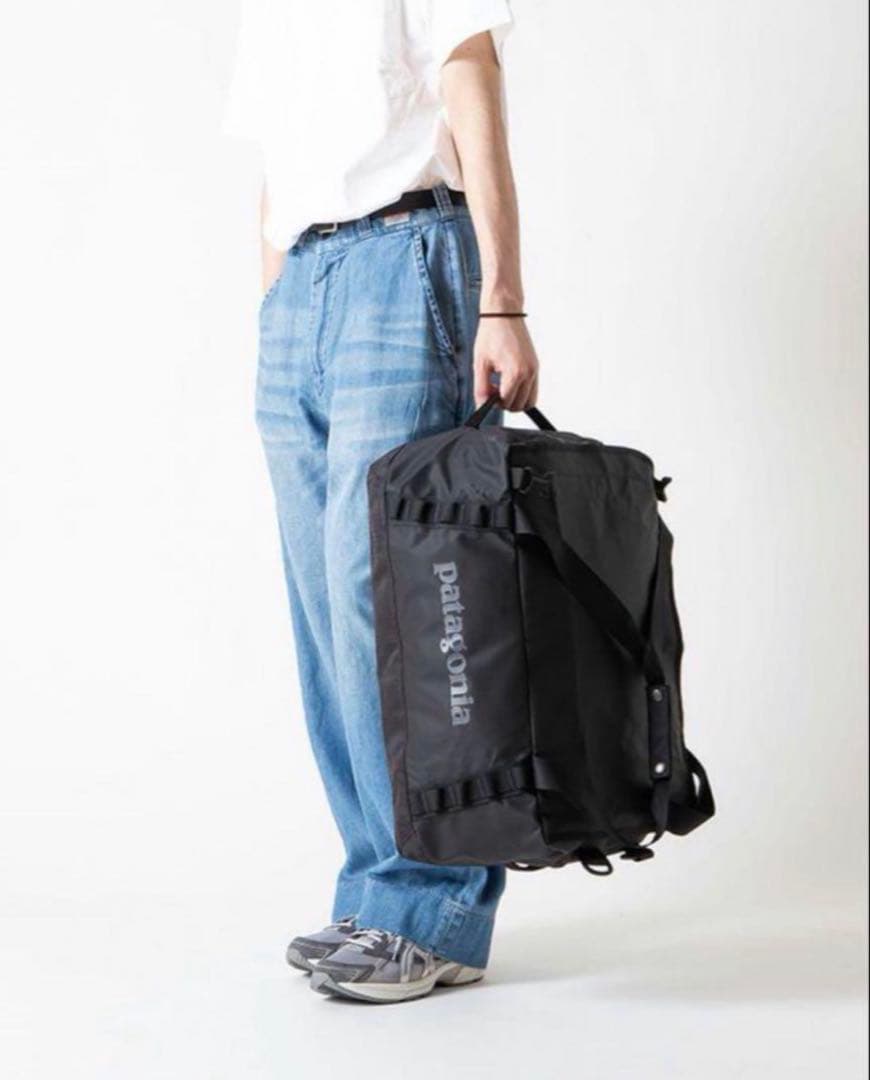 残り1つ【未使用/未開封】パタゴニア ブラックホール・ダッフル 40L ブラック
