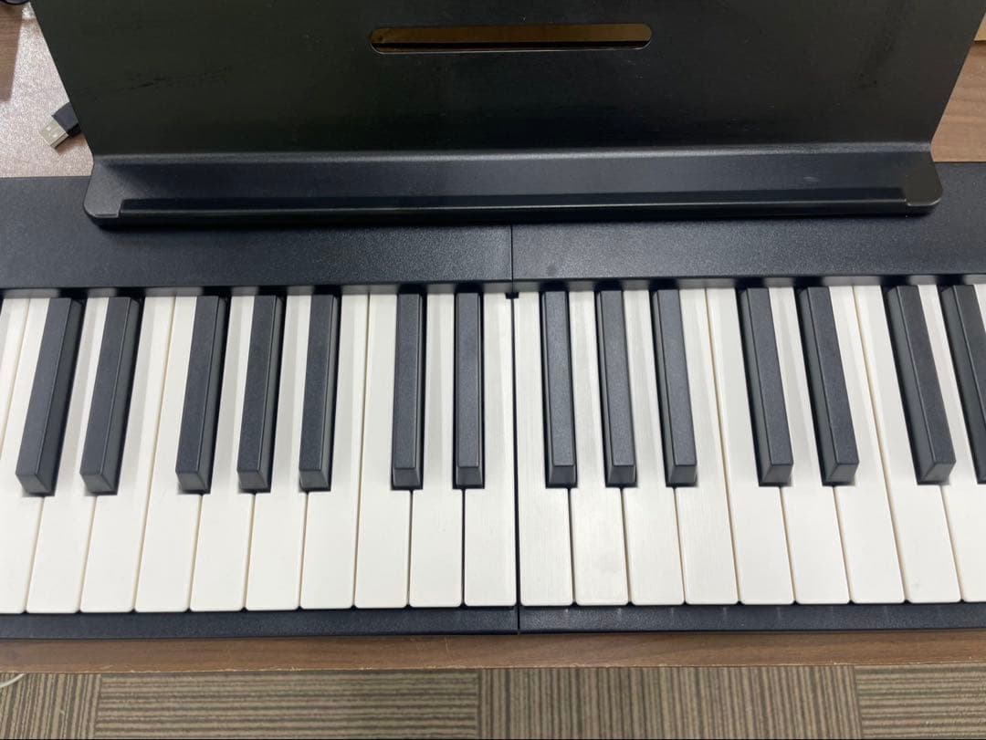 折りたたみ電子ピアノ　88鍵盤　充電タイプ　ブラック