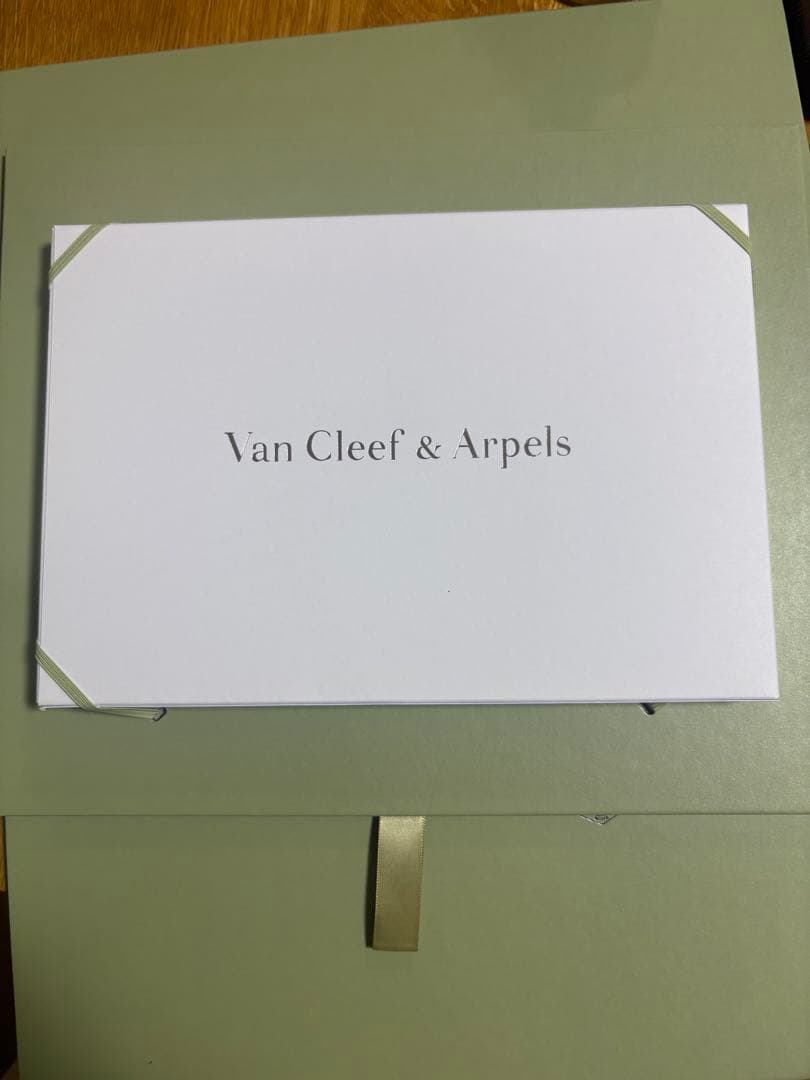 Van Cleef & Arpels スエード ポーチ
