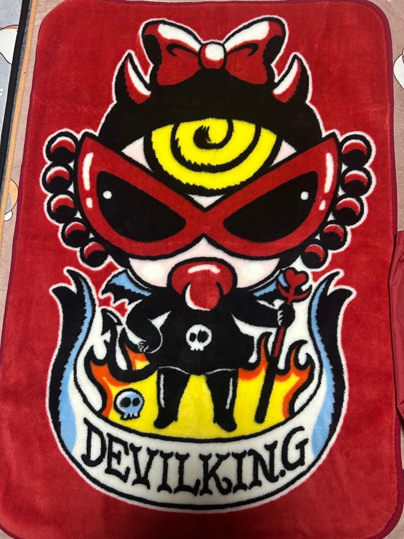 DEVIKINGキャラクターブランケットと収納袋