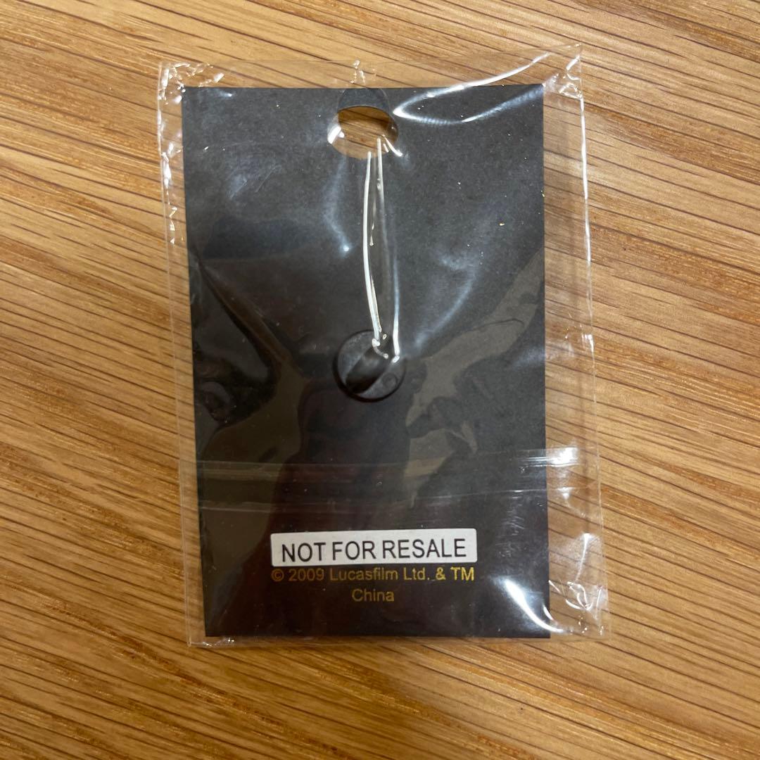 新品未開封 非売品 ピンバッチ ダース•ベイダー ディズニー スターウォーズ