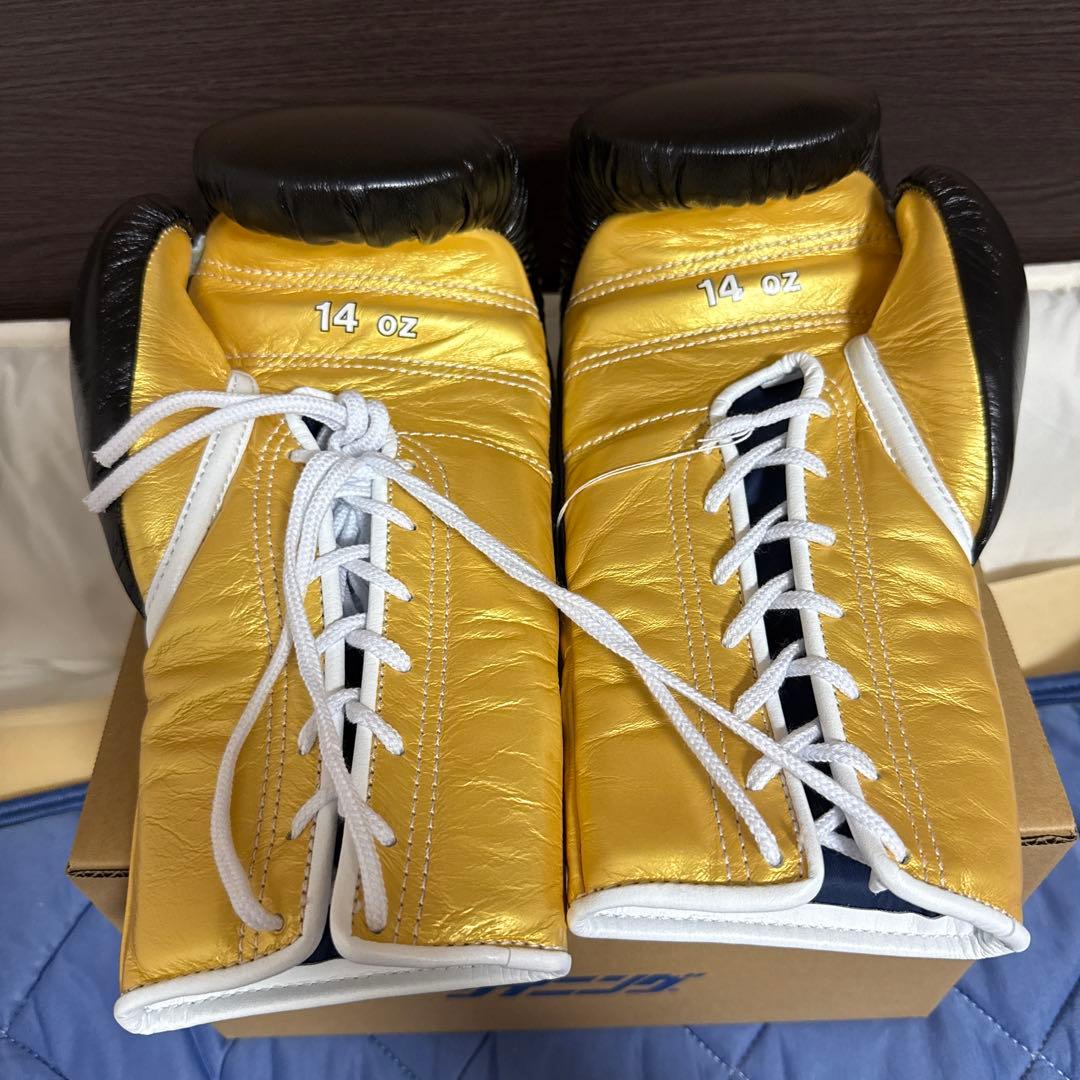 ウイニング winning ボクシンググローブ　14オンス　黒/金