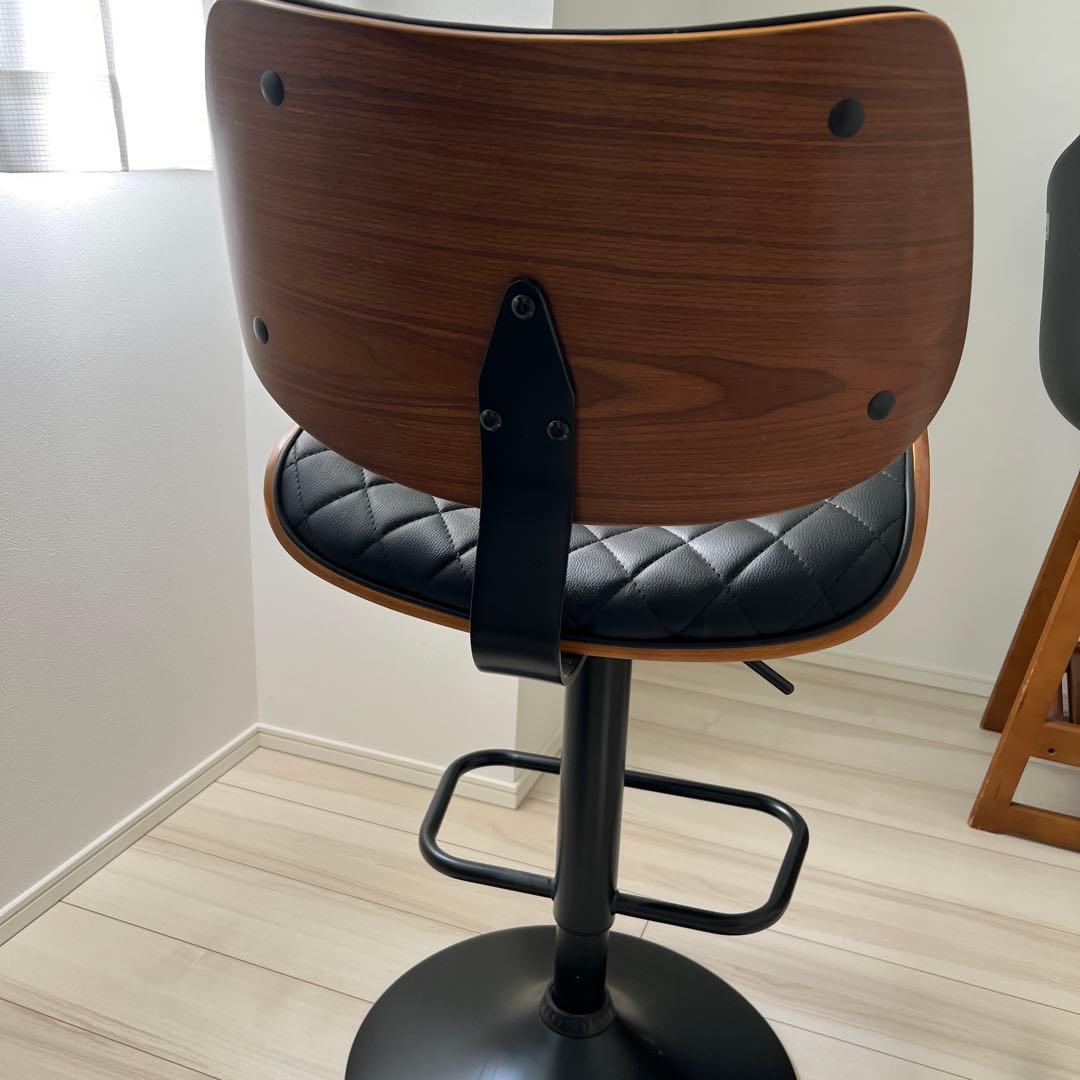 黒いキルティング　カウンタースツール