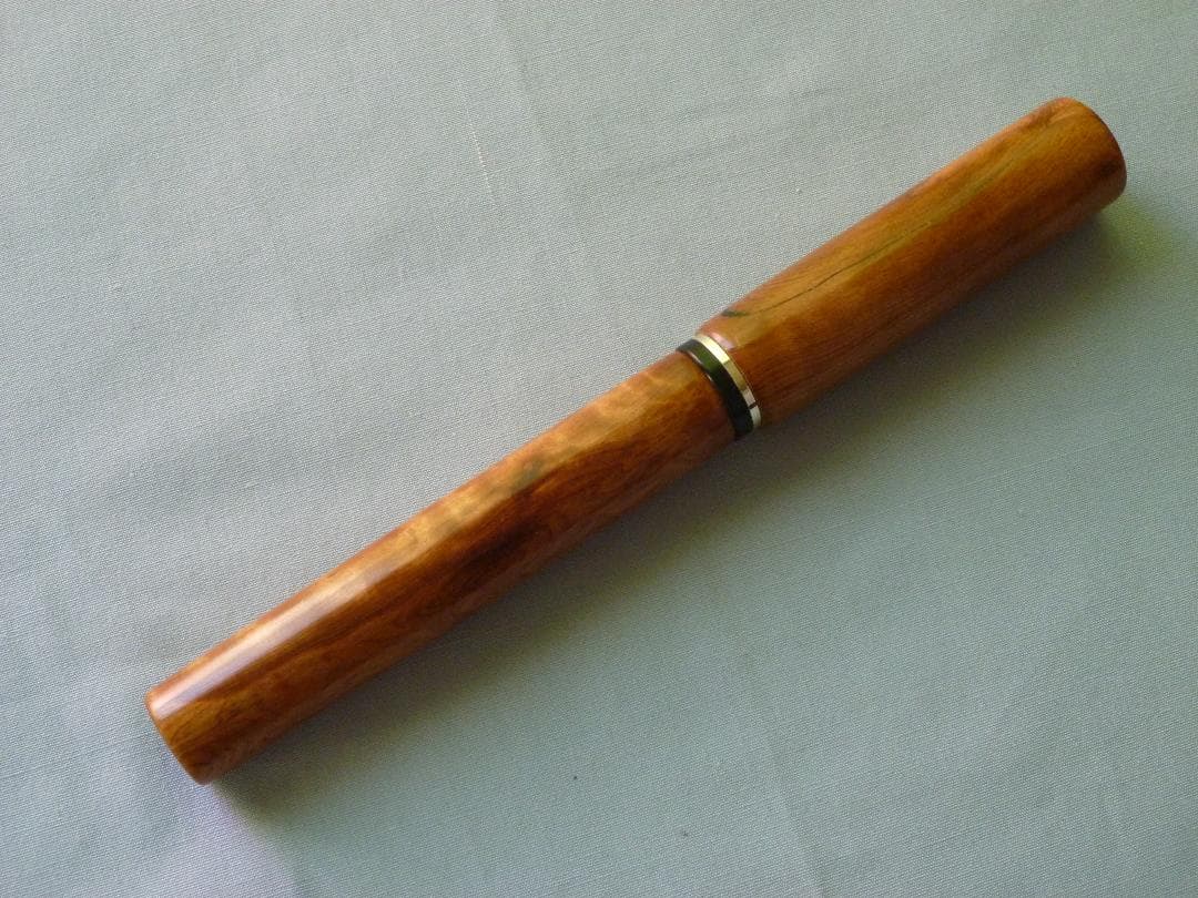 屋久杉光明・トラ杢万年筆