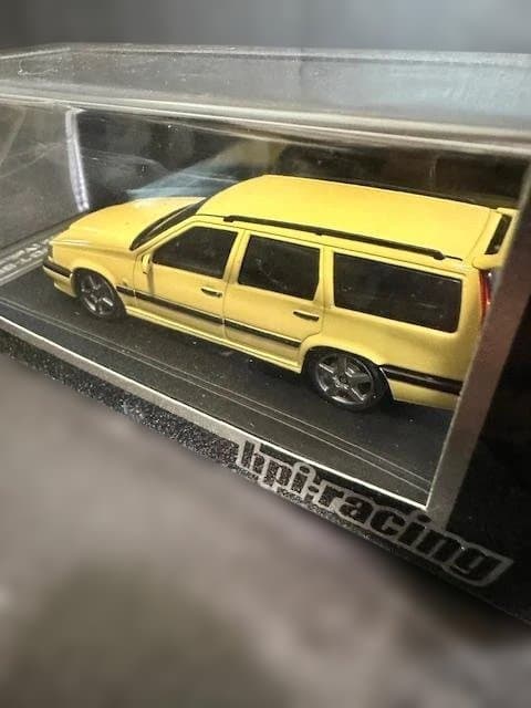 【hpi-racing】Volvo 850 T-5R Estate (イエロー)