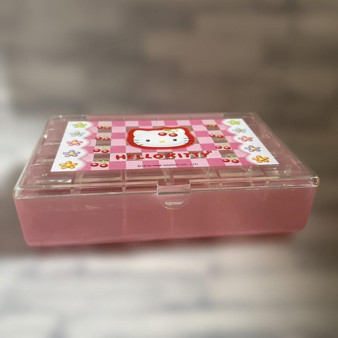 １９９８年　ハローキティ アクセサリーケース　仕切り付き