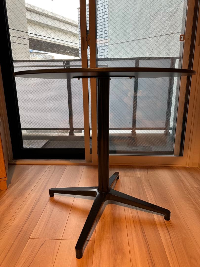 【ビストロテーブル】屋内外対応／美品／Vitra