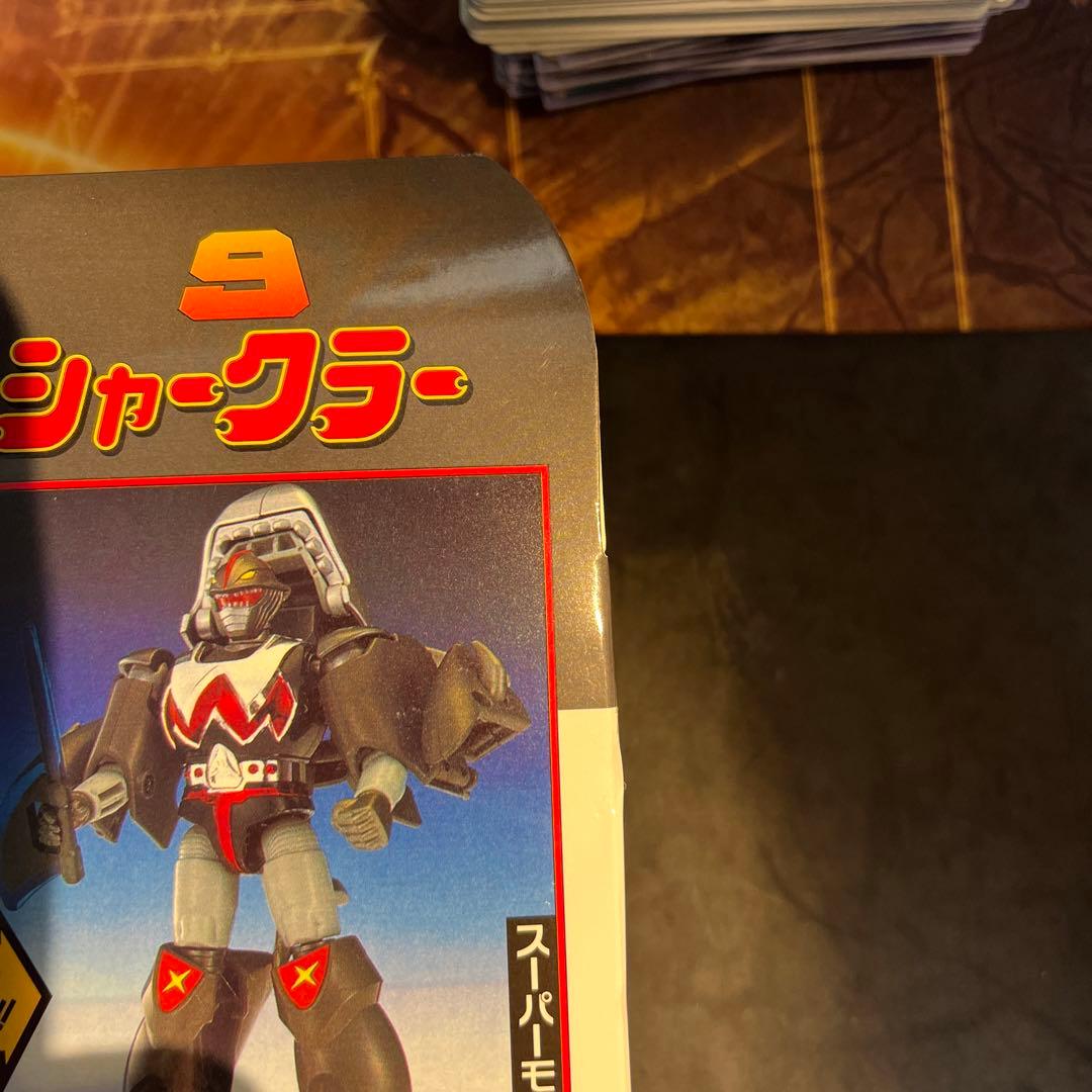 新品未開封箱美品 BANDAI　スーパーチェンジシリーズシャークラー