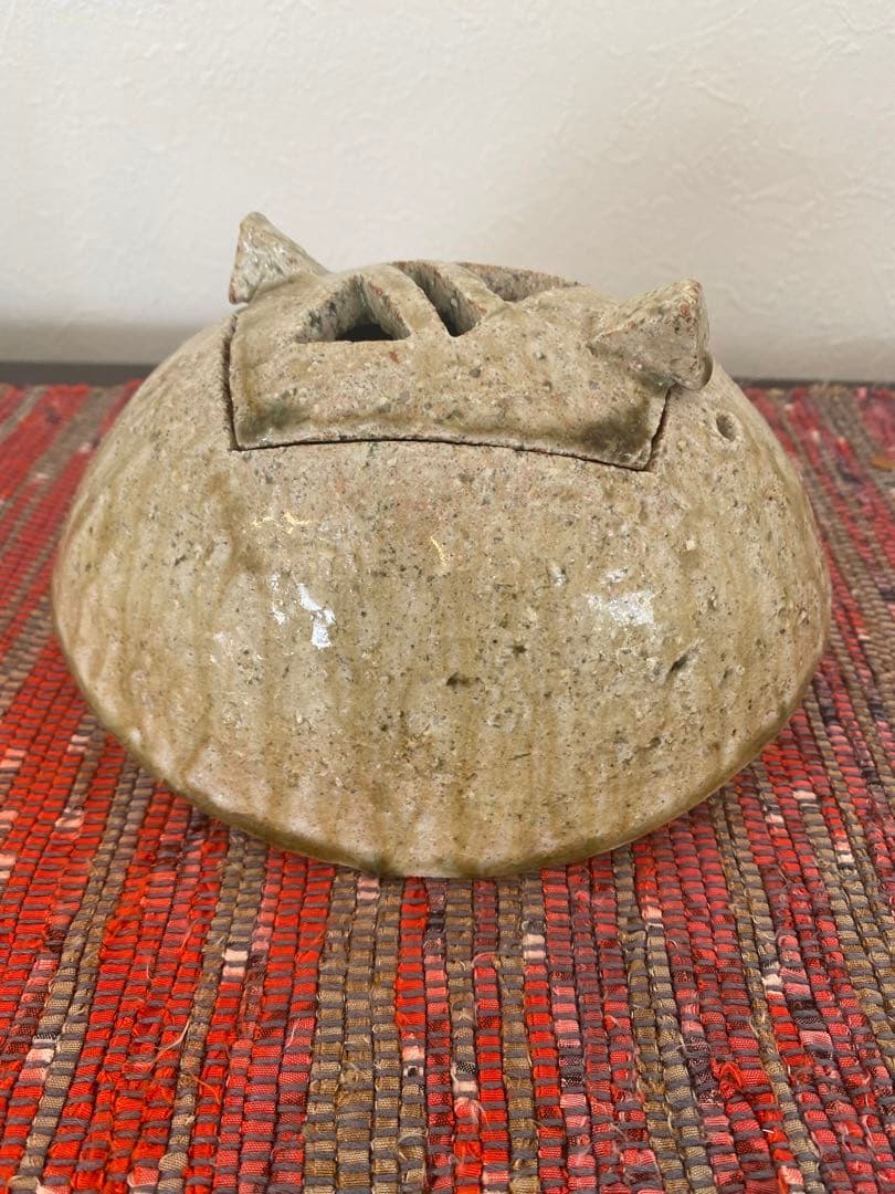 東直人　作　灰釉香炉　第32回伝統工芸陶芸部会展(平成16年度)