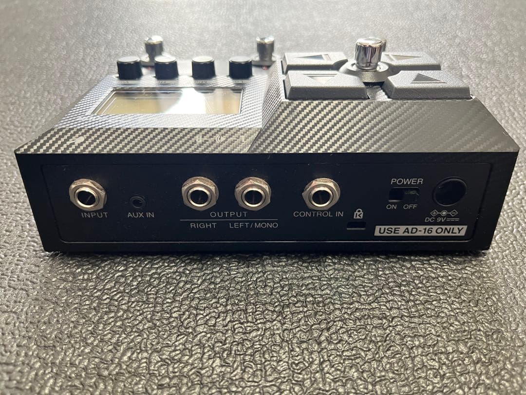 ZOOM G2 FOUR ギターマルチエフェクター