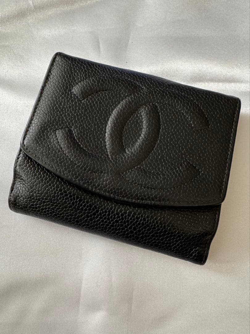 CHANEL ブラック レザー 二つ折り財布