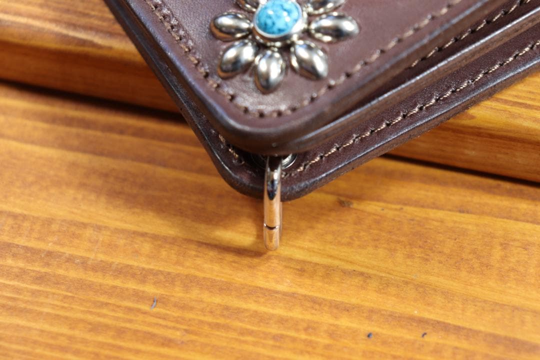 スタッズ ミドルウォレット 革色黒 糸色黒 ハトメ小判カン付き