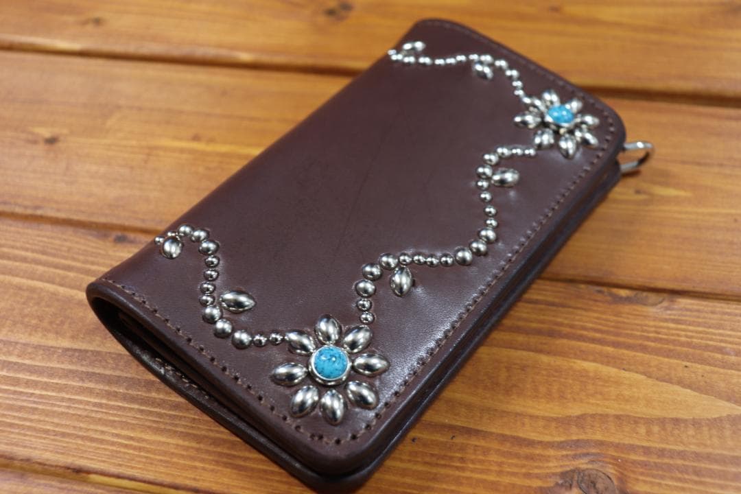 スタッズ ミドルウォレット 革色黒 糸色黒 ハトメ小判カン付き