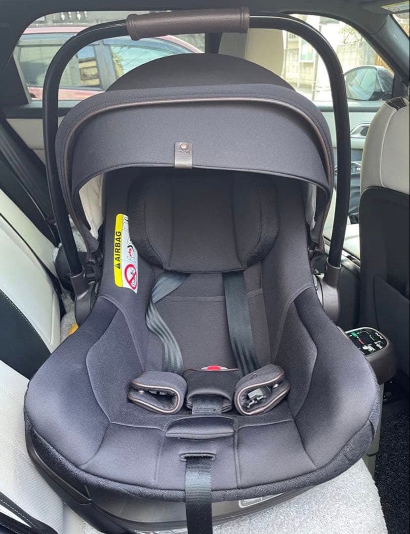 nuna ベビーシート　pipa next 接続台座