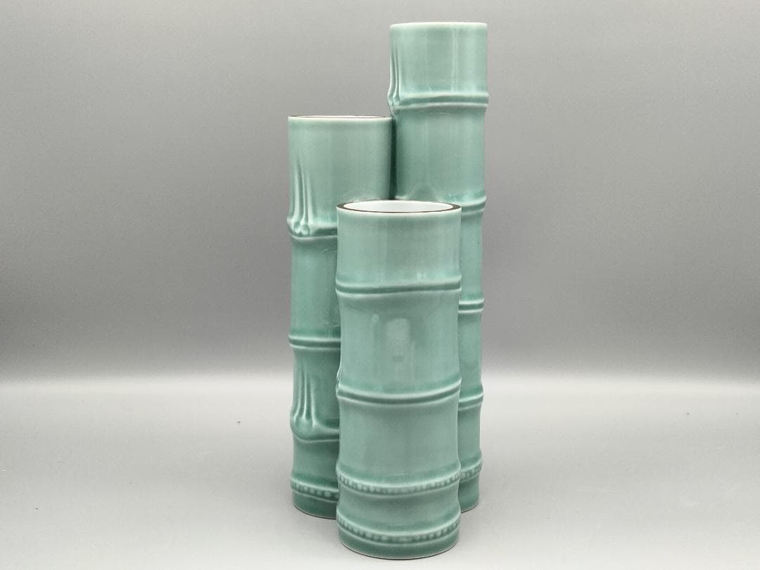 深川製磁 「百年庵」銘　青磁　竹形花立て