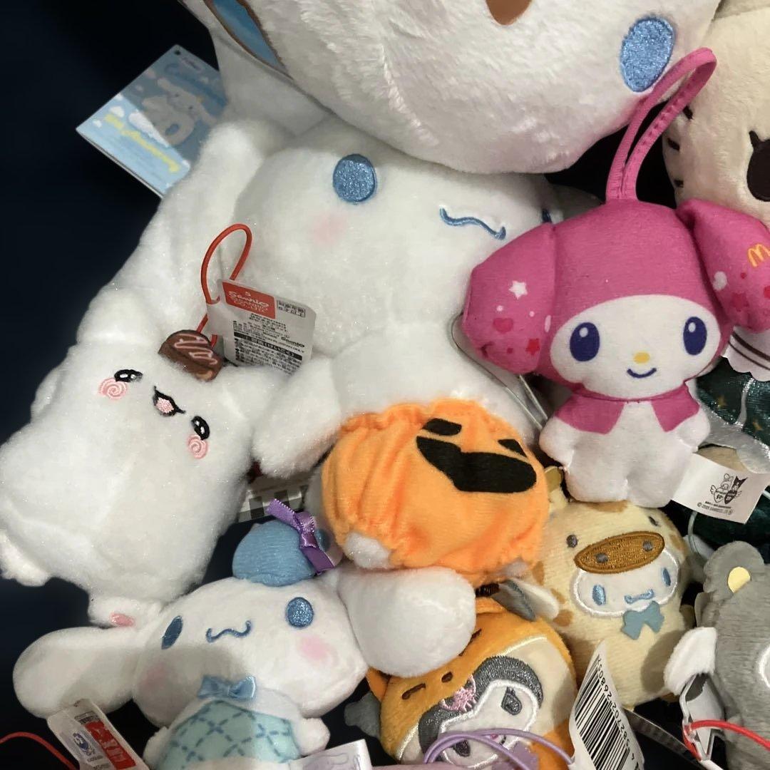 サンリオ　ぬいぐるみ　マスコット　アクリルスタンド　３５体セット　まとめ売り