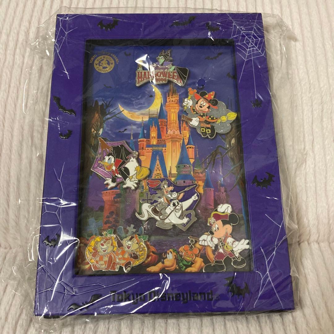 新品未使用　ディズニーハロウィン　2006年　ピンバッジセット
