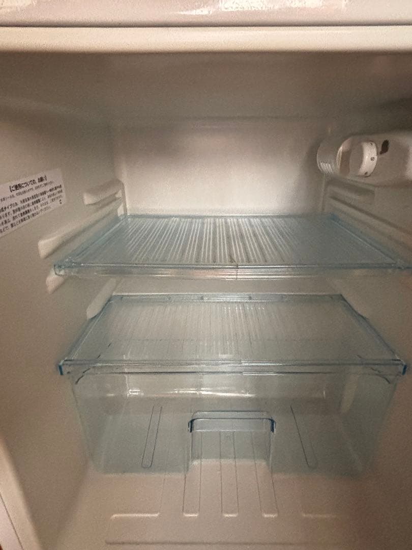 アビテラックス 96リットル　コンパクト冷蔵庫 一人暮らし　ホワイトカラー