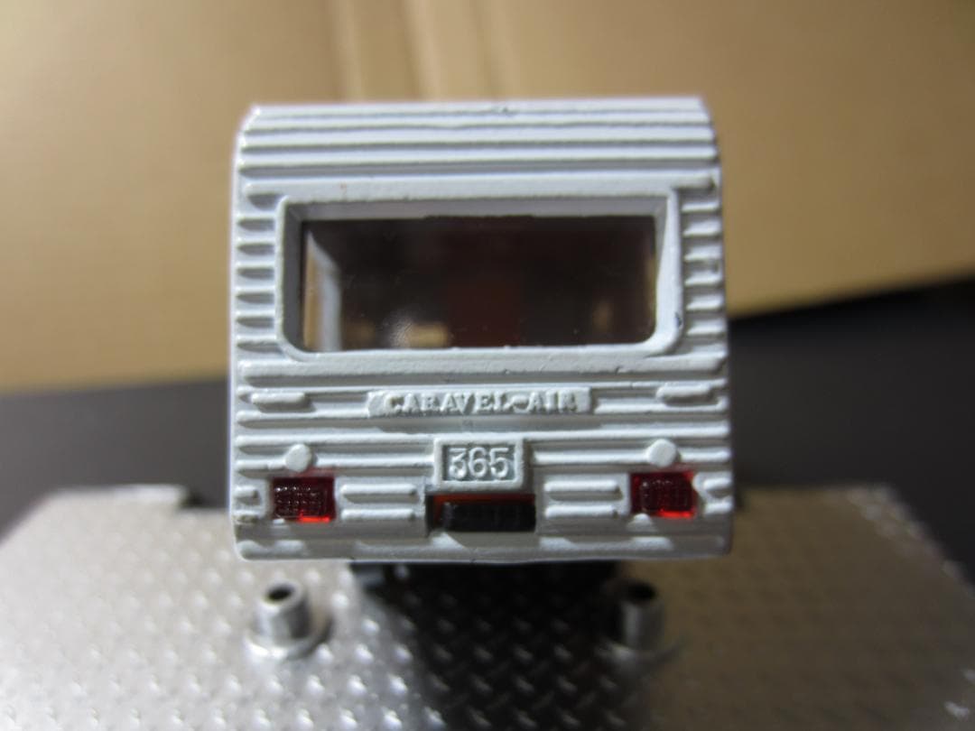 黒箱トミカ／ フランスベッド キャンピングカー／純白色