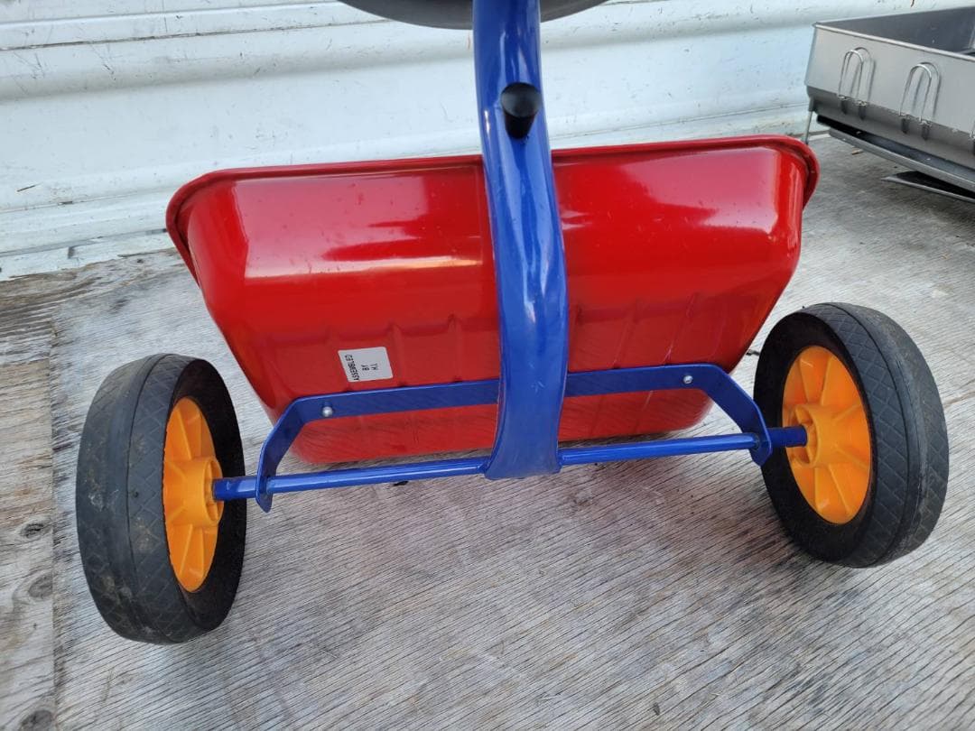 ボーネルンド ウィンザー( winther ) ペリカンデザイン 三輪車 荷台付