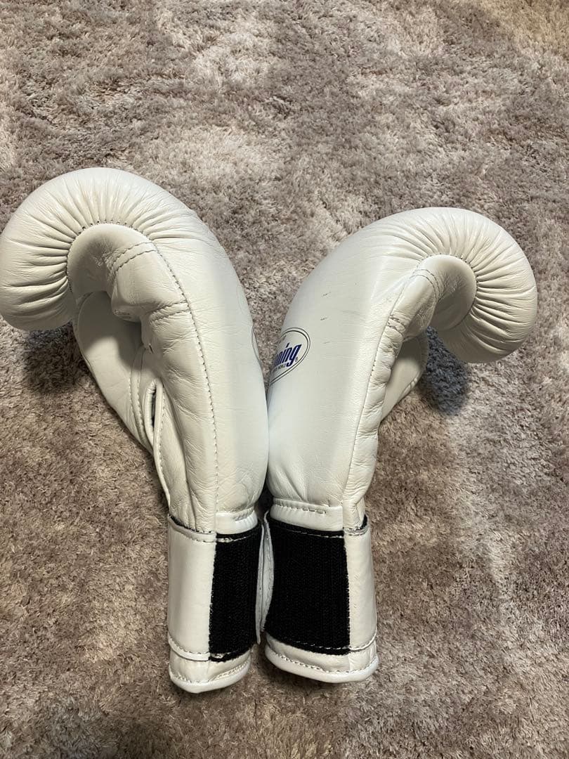 Winning ボクシンググローブ 10 oz ホワイト
