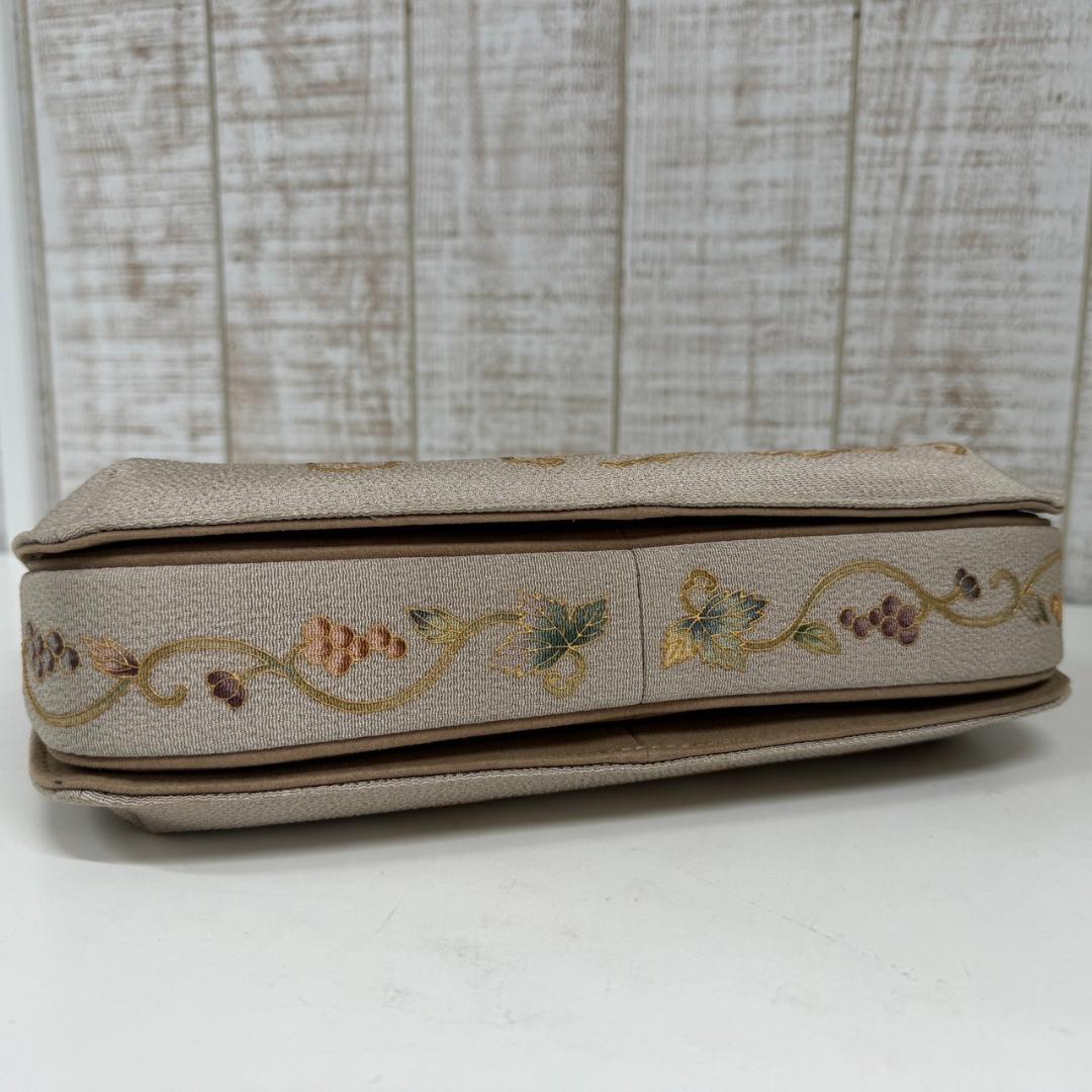 小*家様 OKAJIMA 岡重 オカジマ ハンドバッグ 和装 ベージュ シルク