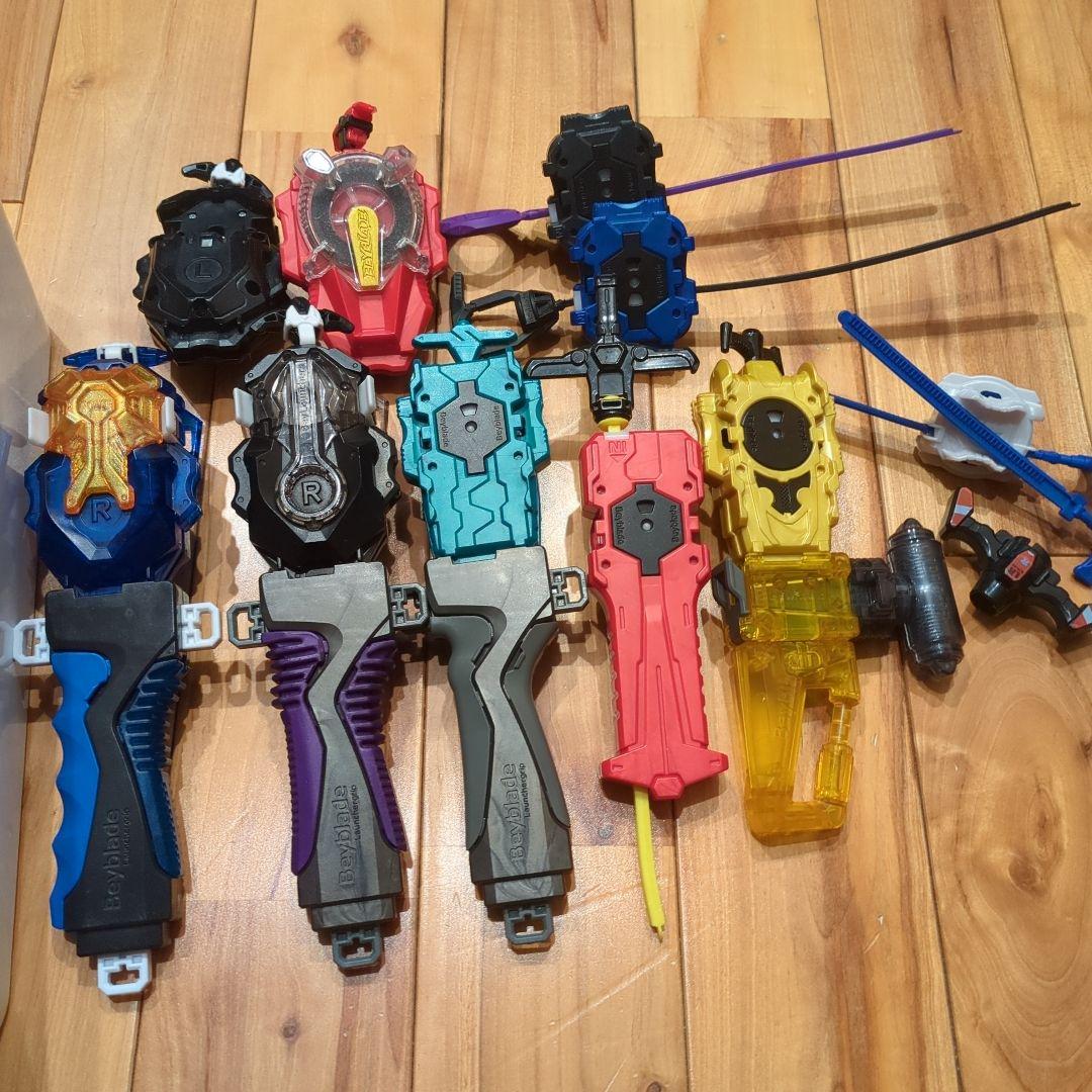 ベイブレードバーストまとめ売り　発送ダンボール