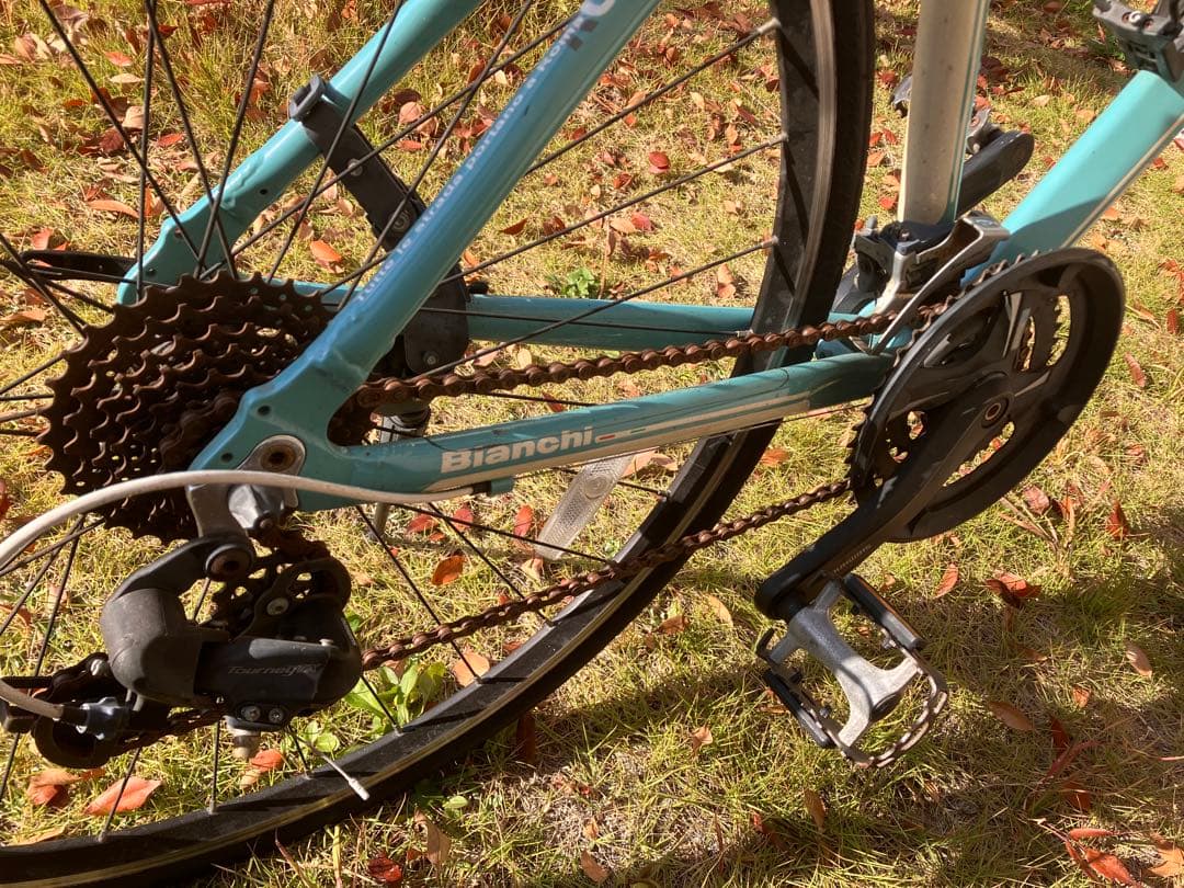 Bianchi クロスバイク 前照灯付き　ローマ4