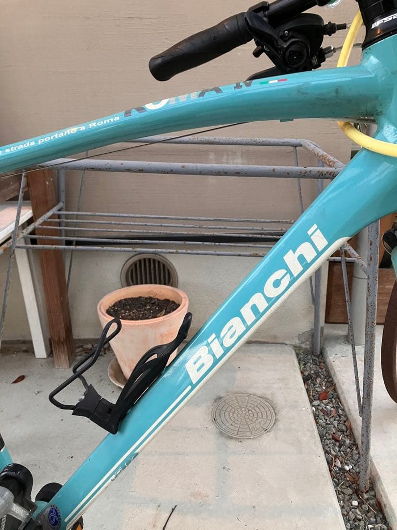 Bianchi クロスバイク 前照灯付き　ローマ4