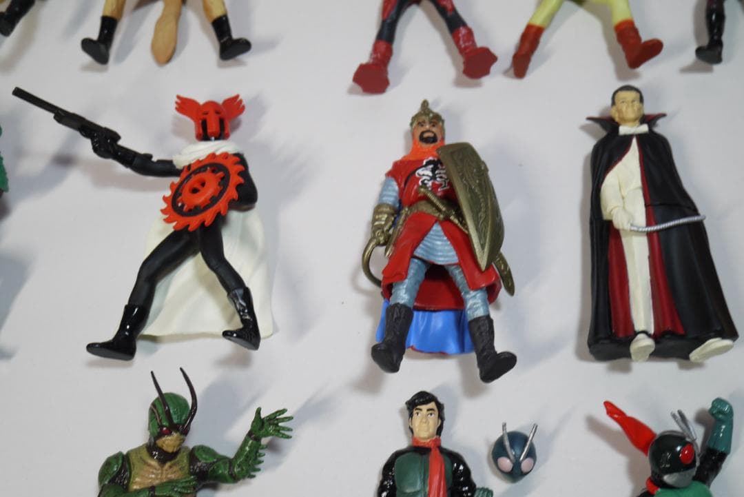 HG 仮面ライダー　怪人　昭和シリーズ　仮面ライダークウガ　30体