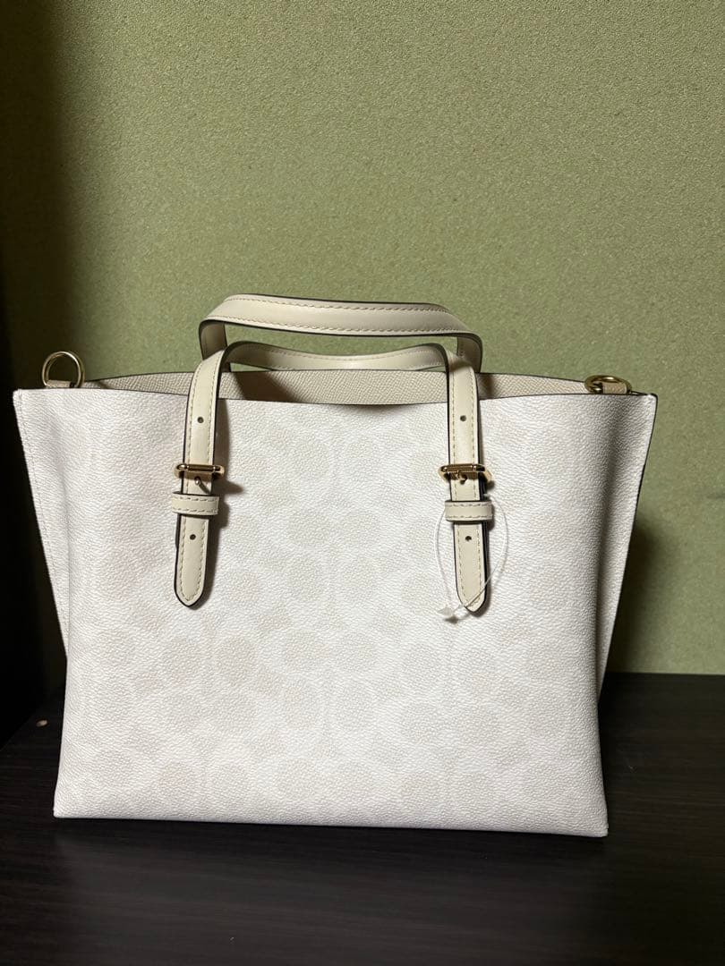 【新品】COACH モリー25 1/23まで