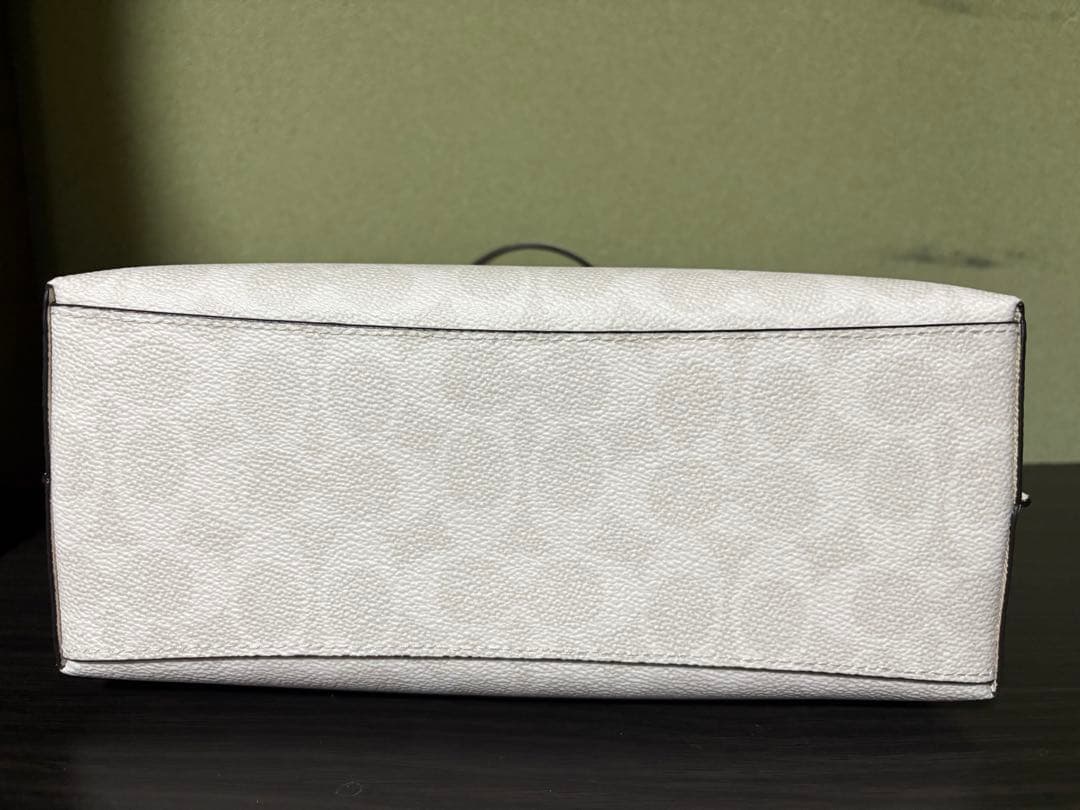 【新品】COACH モリー25 1/23まで