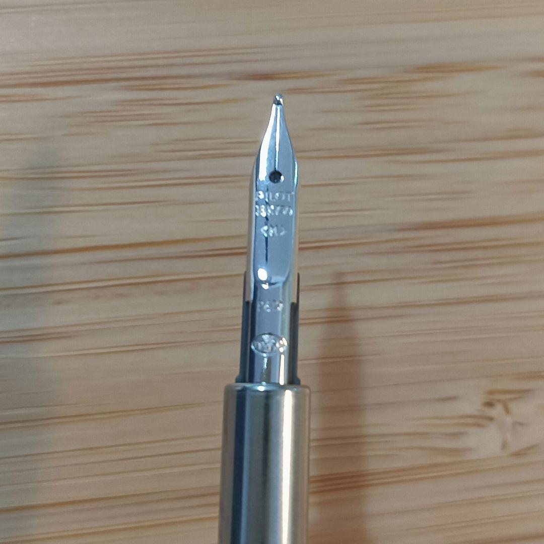 パイロット キャップレス・デシモ 20カラーズ コーラルピンクM（中字）