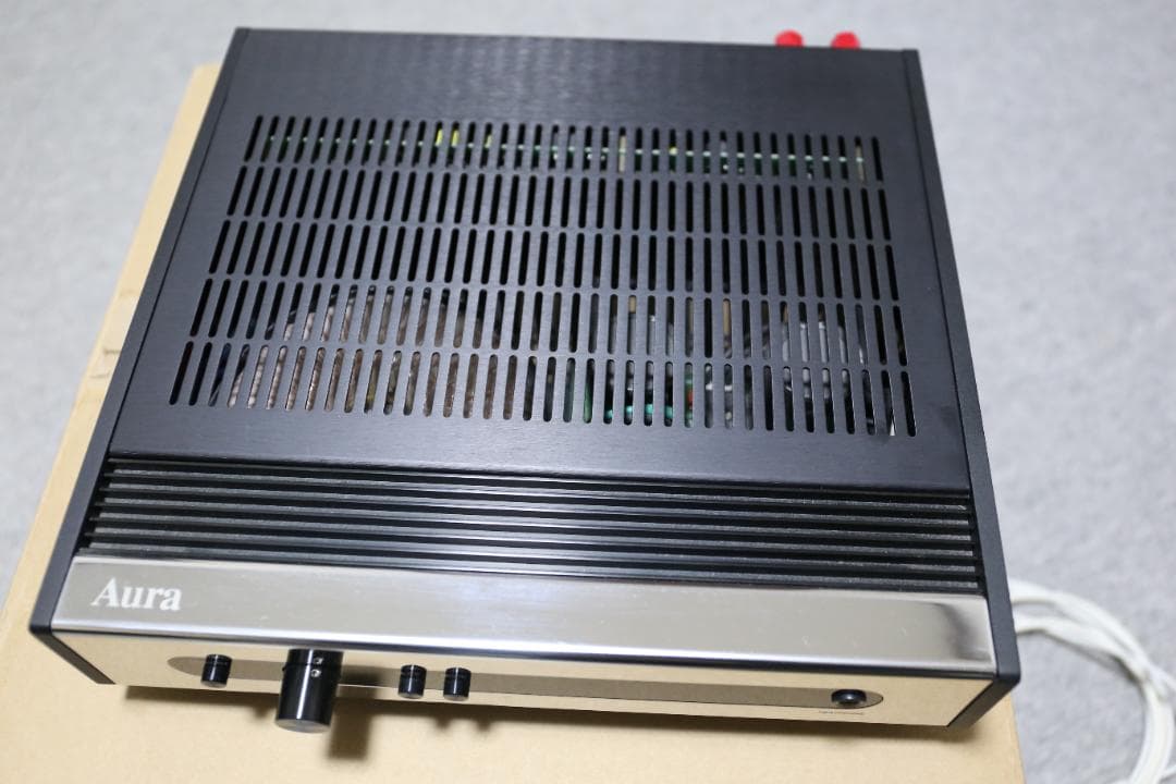 AURA アンプ Groove (美品）
