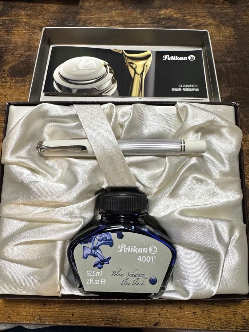 Pelikan スーべレーン M405 シルバーホワイトF