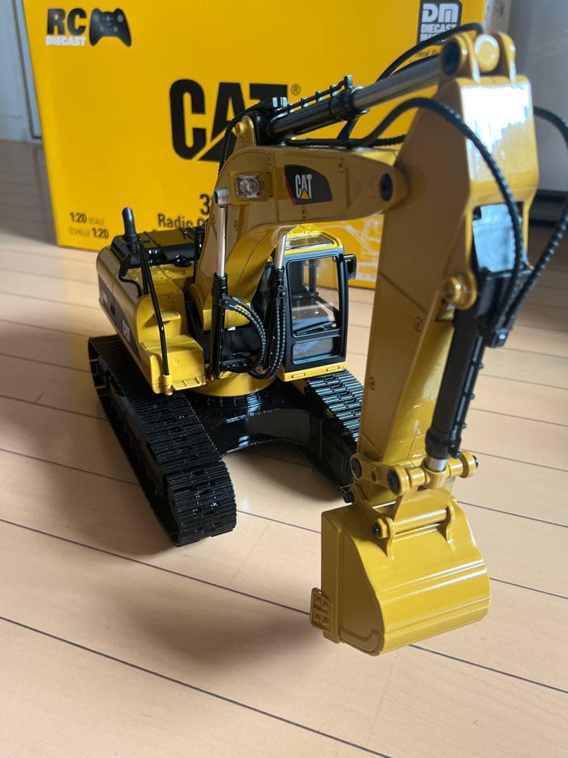 京商５６６２１ 1/20 油圧ショベル CAT330D L 動作確認済み