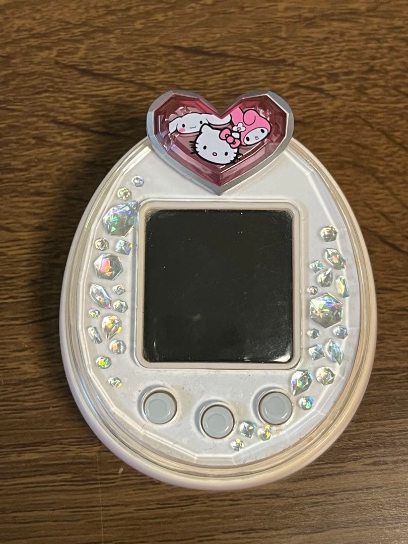 たまごっちP's ピンク　たまデコ　ピアス　サンリオ　たまごっちピース