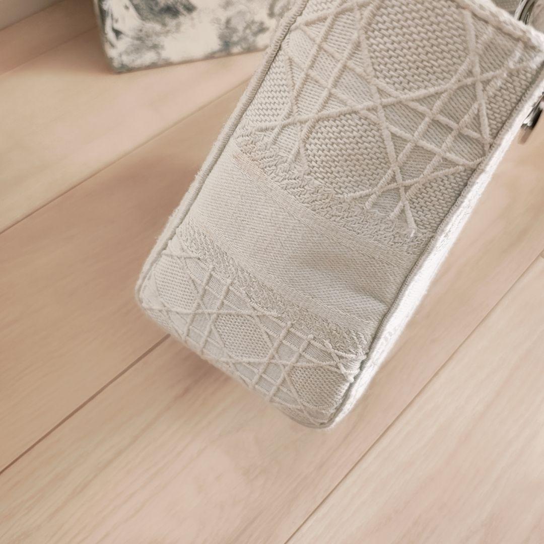 Dior レディディオールディーライトLADYD-LITE バッグ ホワイト