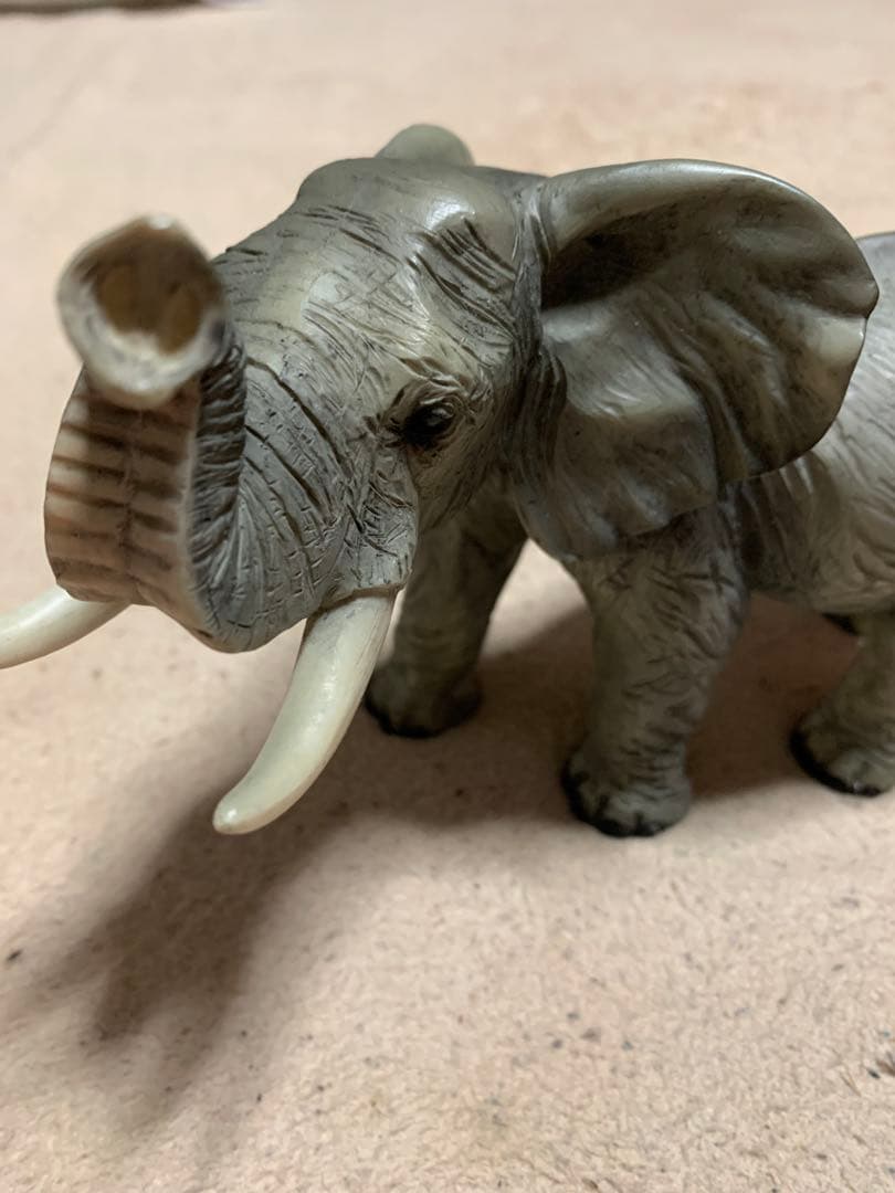 カスターニャ　イタリア製置物　 アンティーク　アフリカゾウ　castagna
