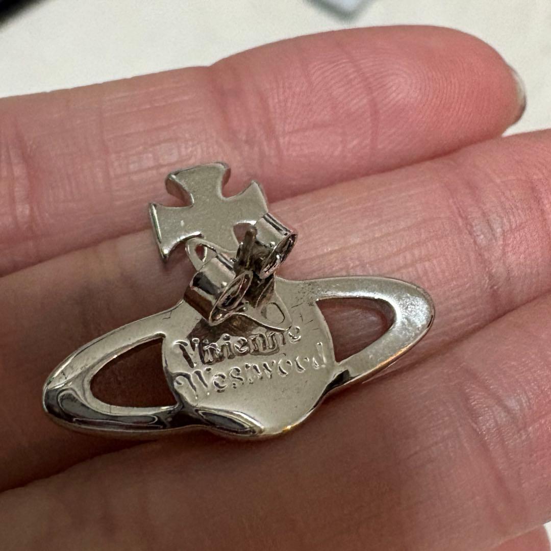 Vivienne Westwood ピアス 星と惑星モチーフ