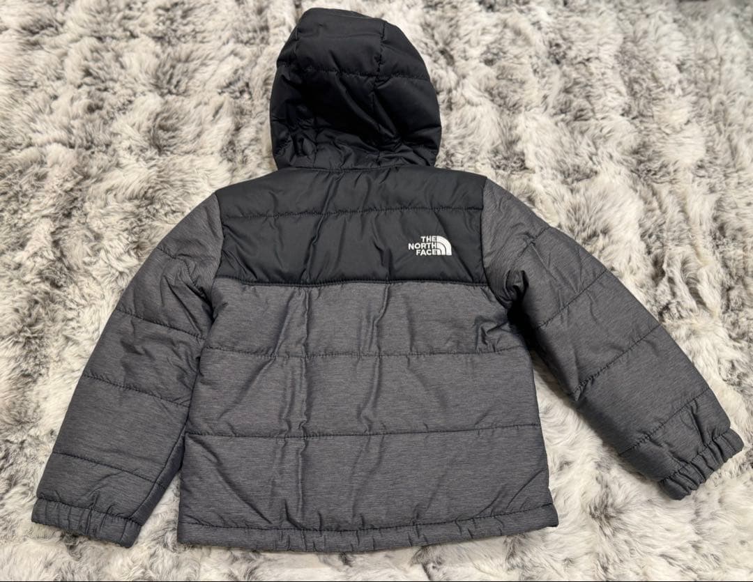 【新品・未使用】ザ ノースフェイス キッズ　2Tリバーシブル　ボアジャケット