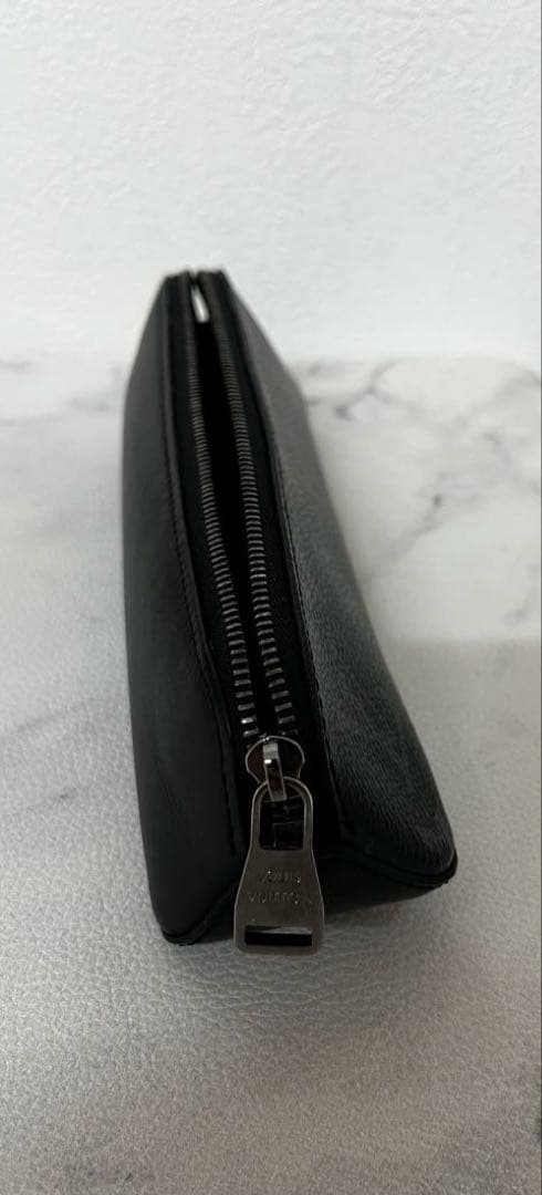 希少　Louis Vuitton ブラック レザー キーケース