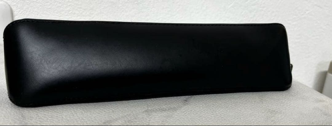 希少　Louis Vuitton ブラック レザー キーケース