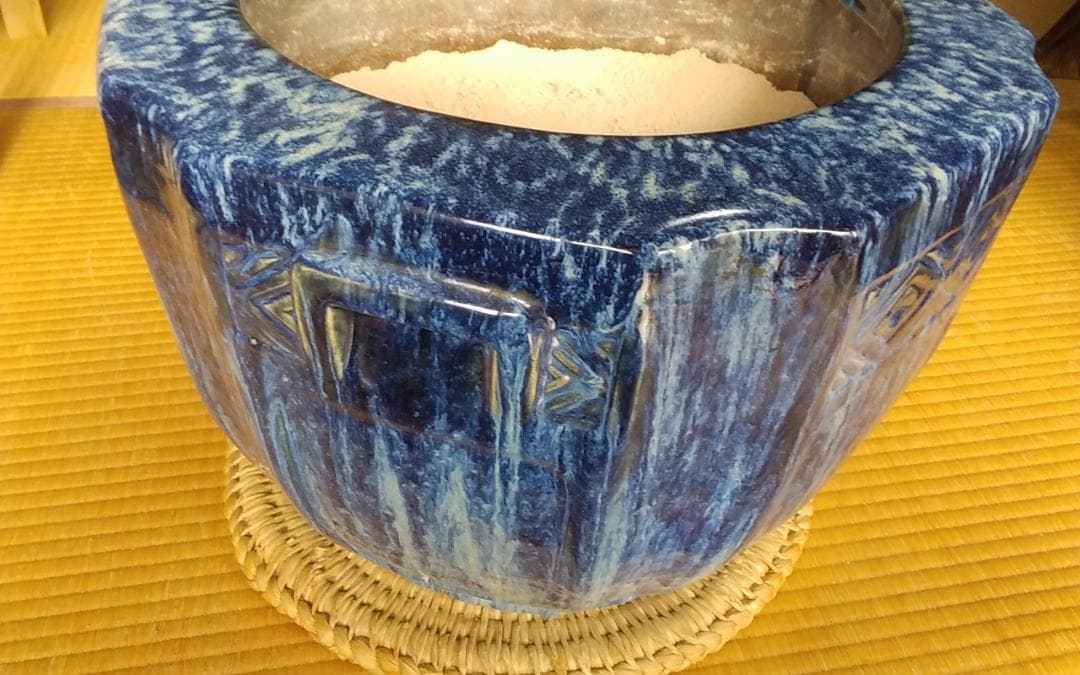 直径４５㎝ 陶器製の火鉢 昭和レトロ アンティーク ヴィンテージ