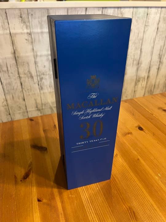 マッカラン30年の木箱