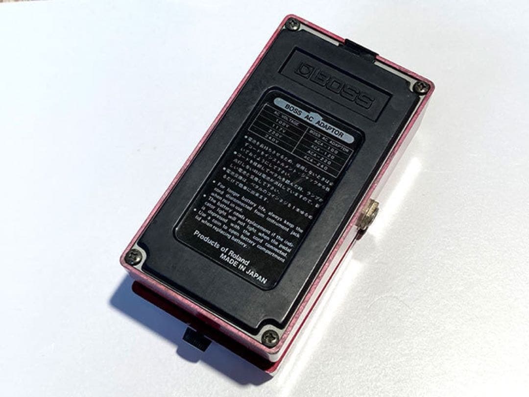 BOSS DM-2の前期型&最初期の個体です。